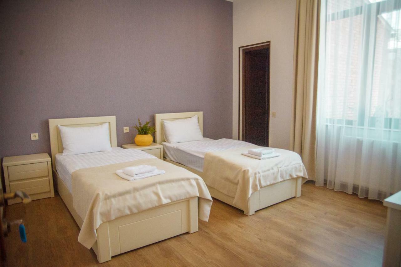 Hotel Almi アハルツィヘ エクステリア 写真